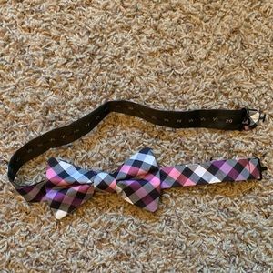 Express Bow Tie